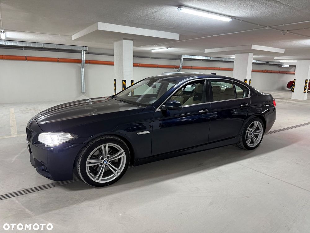 BMW Seria 5 528i xDrive - 6