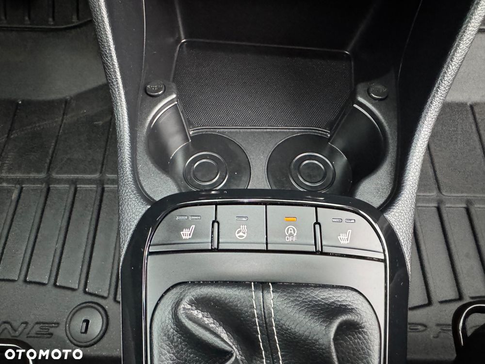 Kia Picanto 1.0 Dream-Team Edition - 30