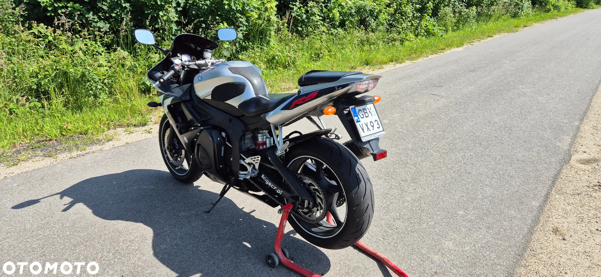 Yamaha R6 - 6