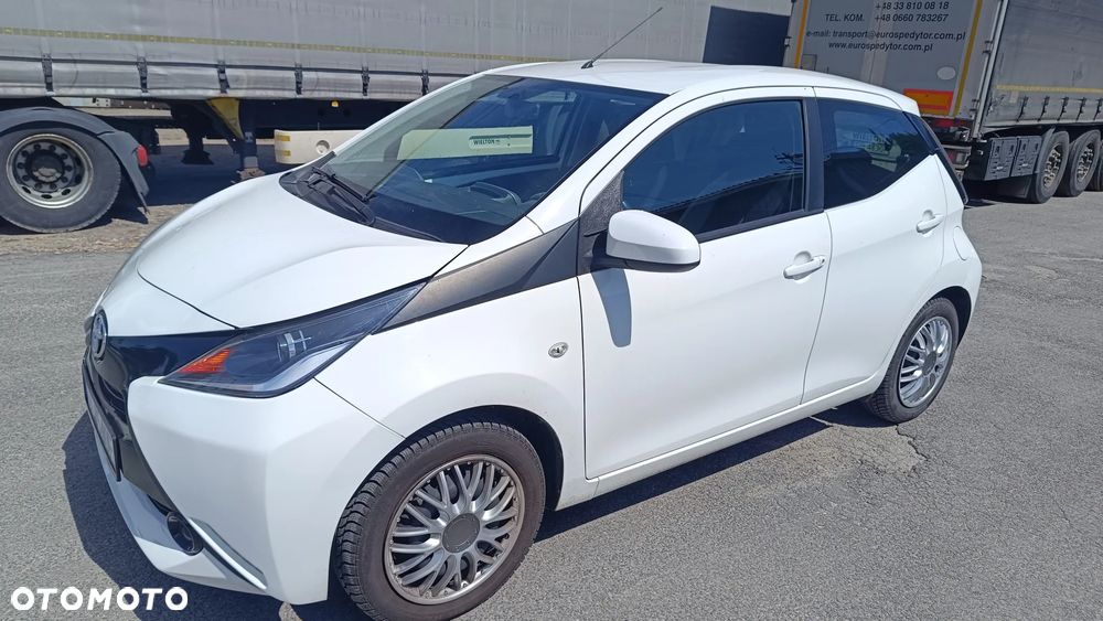 Toyota Aygo x-cite - 1