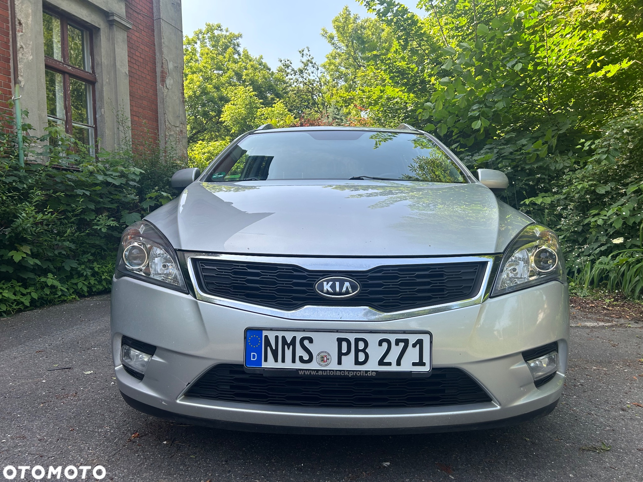 Kia Ceed 1.6 CVVT SW Dream-Team Edition - 28