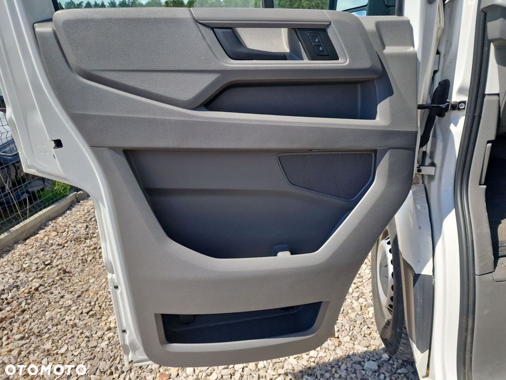 Volkswagen Crafter - 13