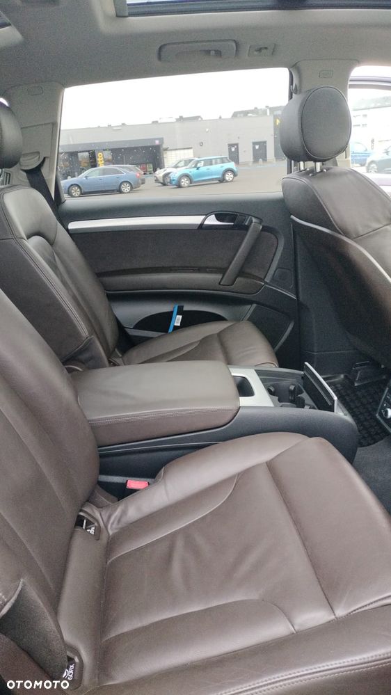 Audi Q7 - 9