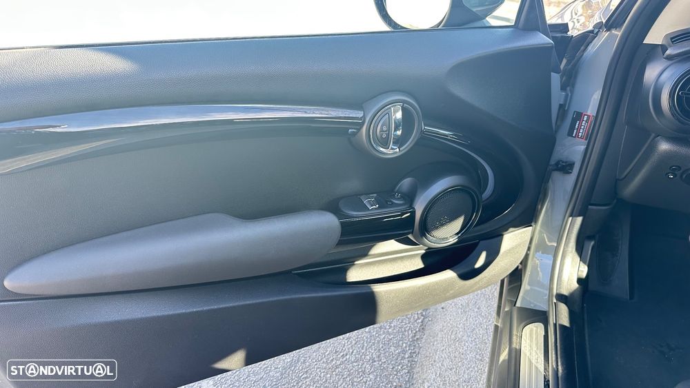 MINI 3 Portas Cooper SE - 6