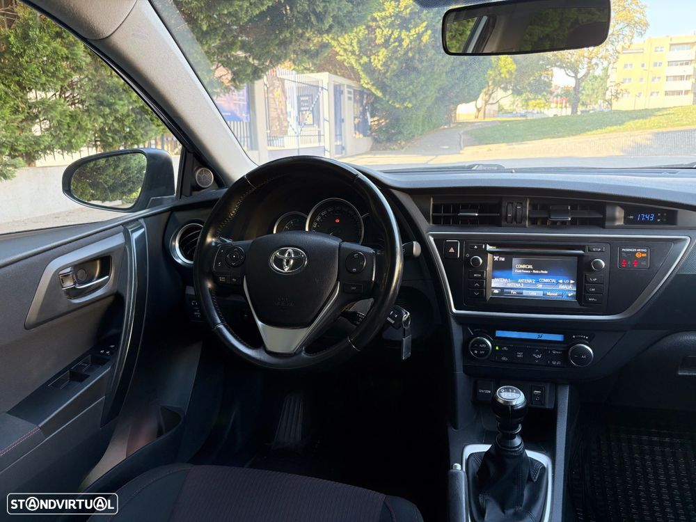 Toyota Auris Touring Sports 1.4 D-4D C.+P.Techo+P.Sport - 20