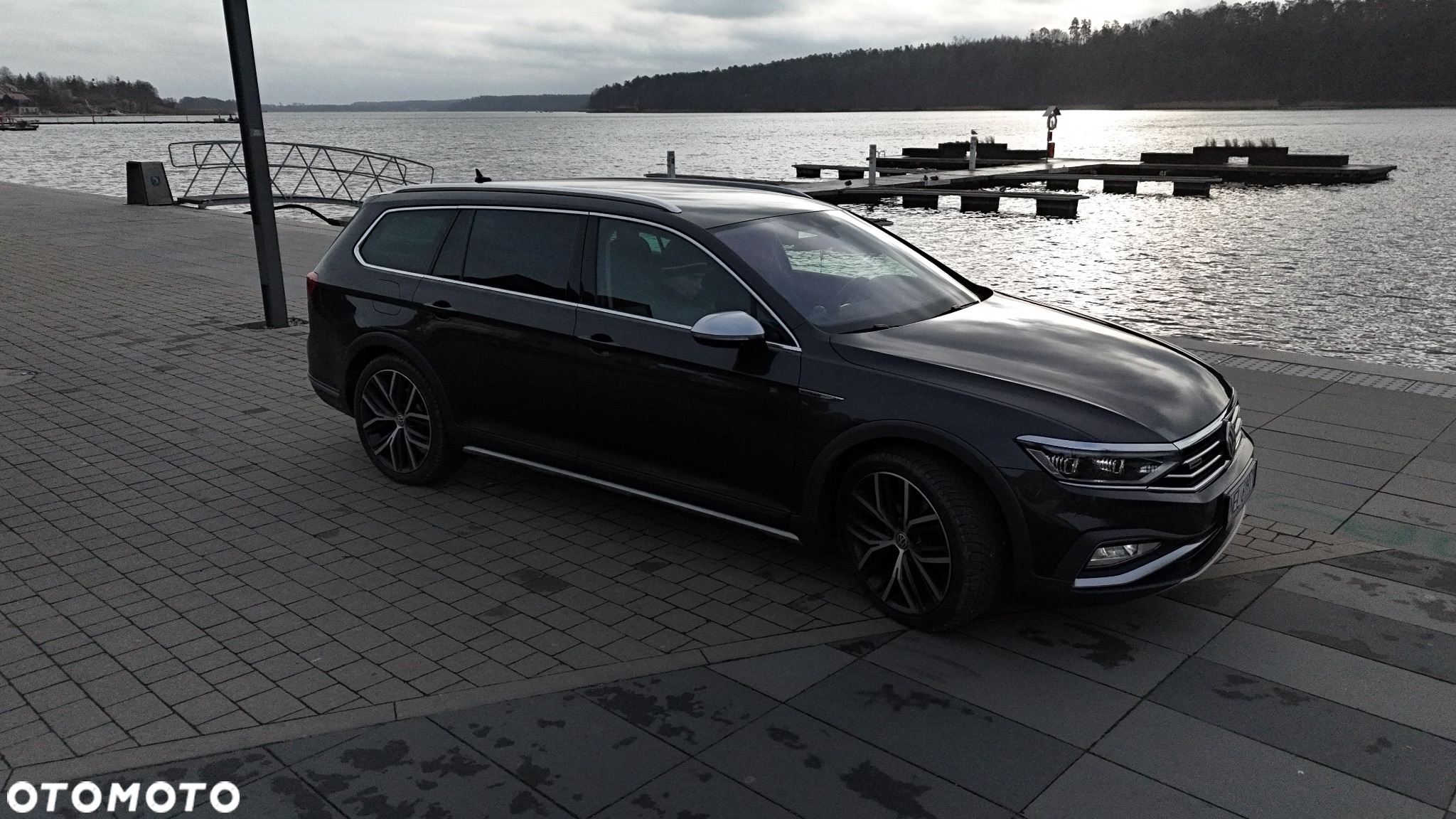 Volkswagen Passat 2.0 TDI BMT 4Mot Highline DSG - 16