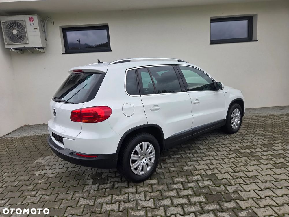 Volkswagen Tiguan - 16