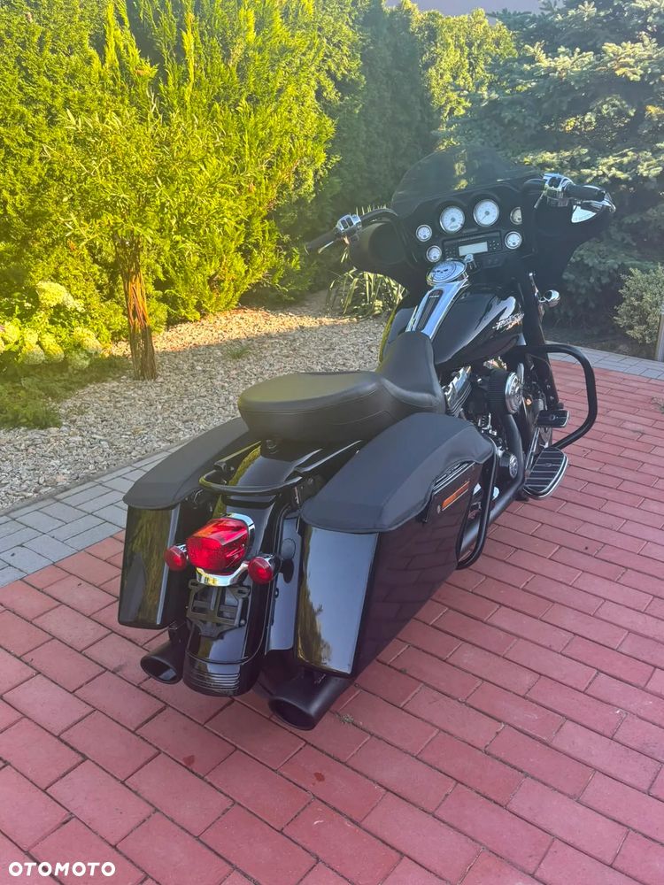 Harley-Davidson Touring Street Glide - 6