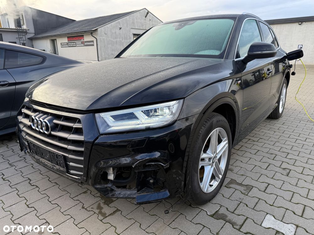Audi Q5 50 TFSIe quattro S tronic S line business