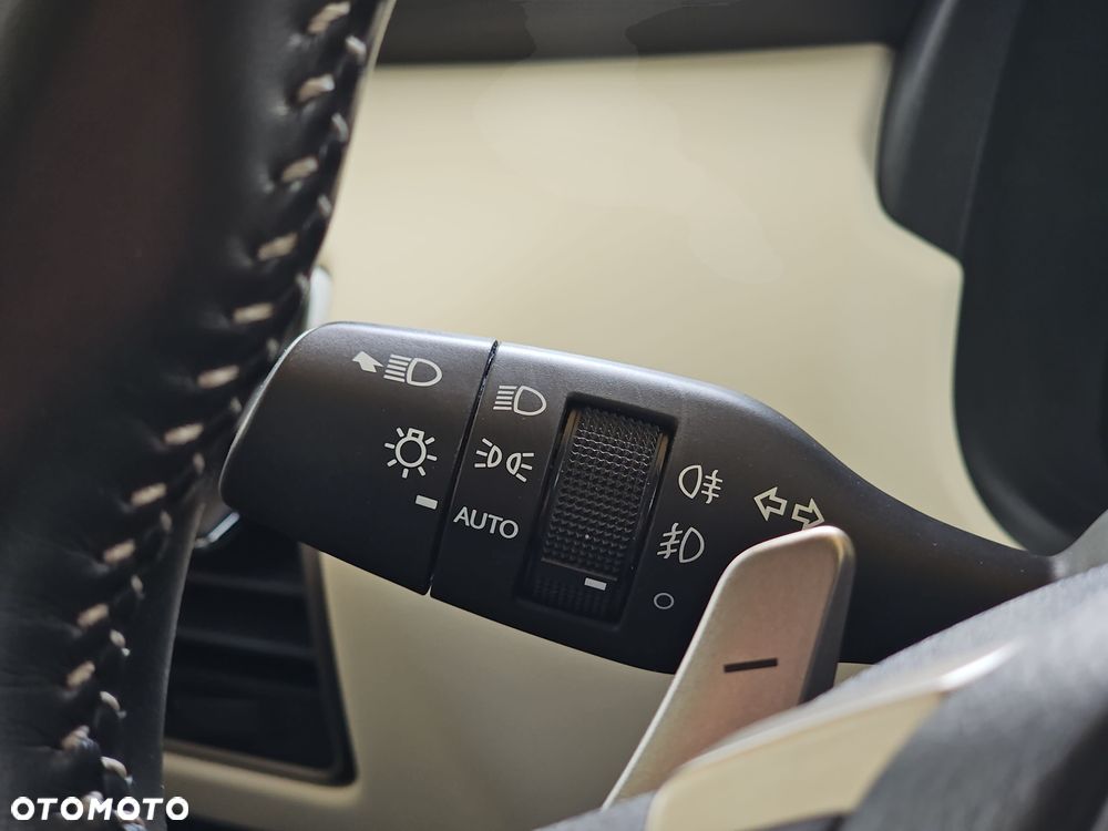 Lexus NX 300h F Impression AWD - 18