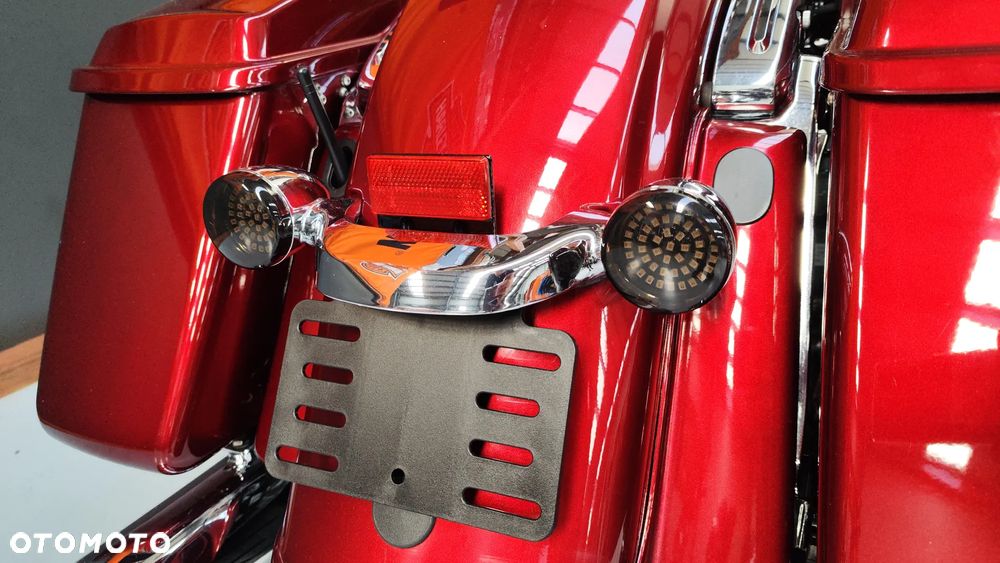 Harley-Davidson Touring Street Glide - 17