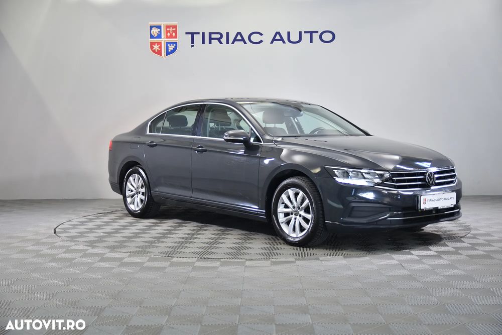 Volkswagen Passat - 8