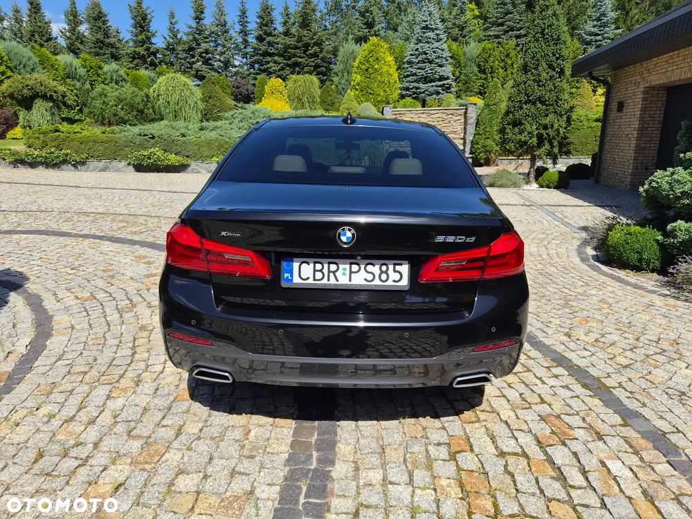 BMW Seria 5 520d xDrive M Sport sport - 13