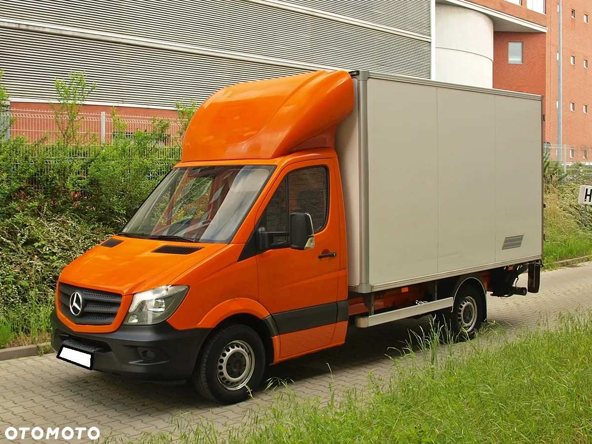 Mercedes-Benz Sprinter - 2