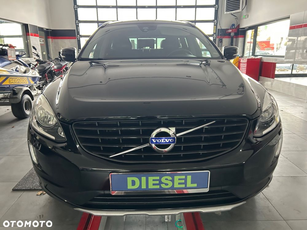 Volvo XC 60 D3 Drive-E R-Design Kinetic - 11