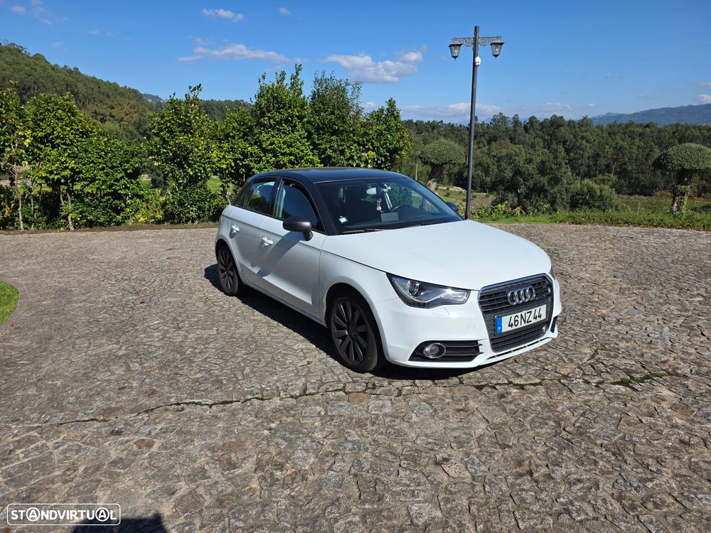 Audi A1 Sportback 1.6 TDI Advance - 1