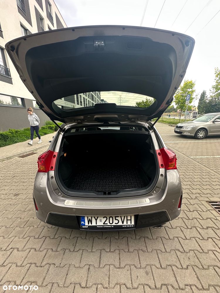 Toyota Auris 1.6 Prestige - 15