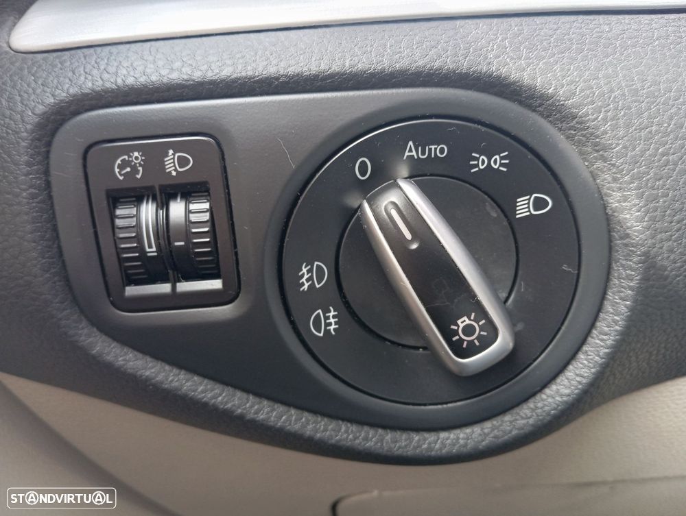 VW Sharan 2.0 TDI Highline - 13