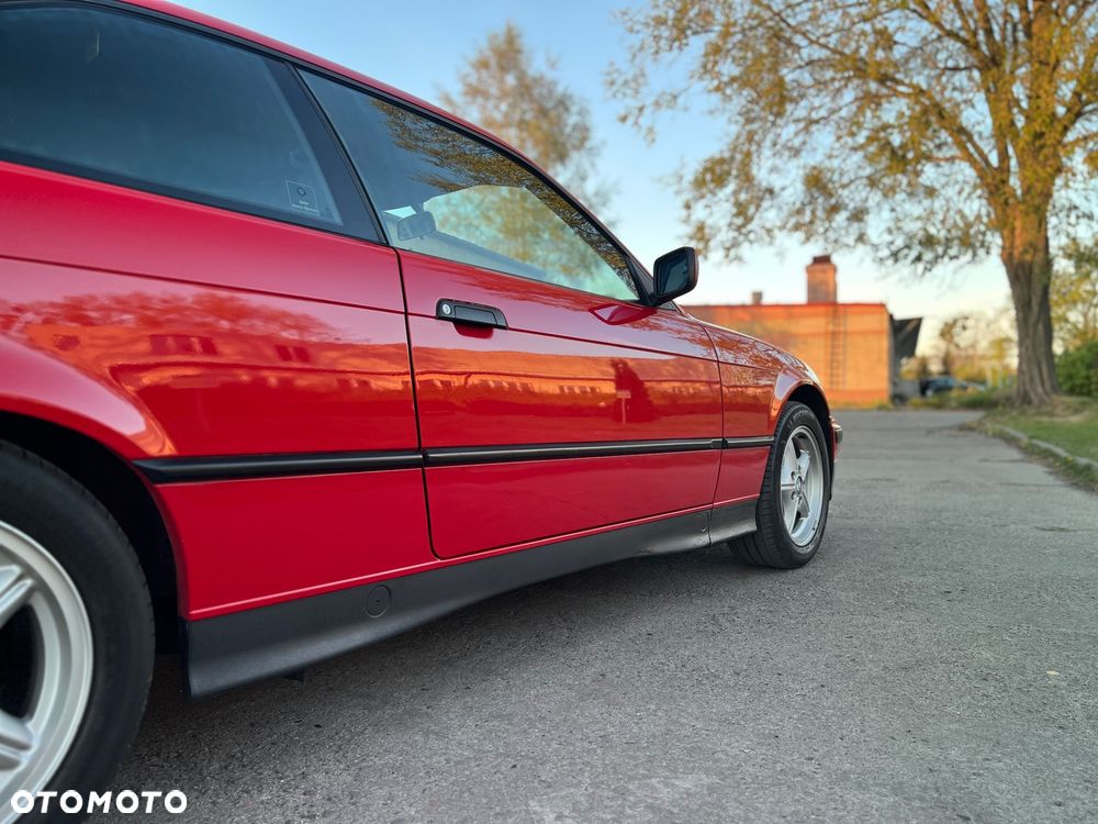 BMW Seria 3 316i - 13