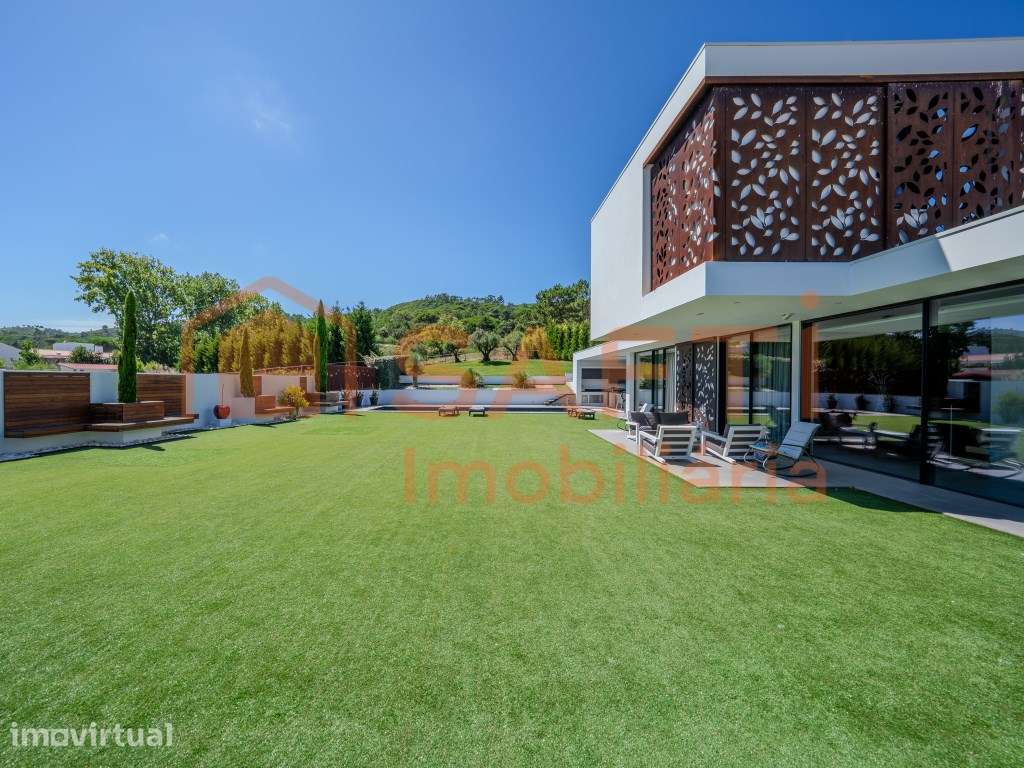 Moradia de Luxo Contemporânea V5 - Grande imagem: 2/33