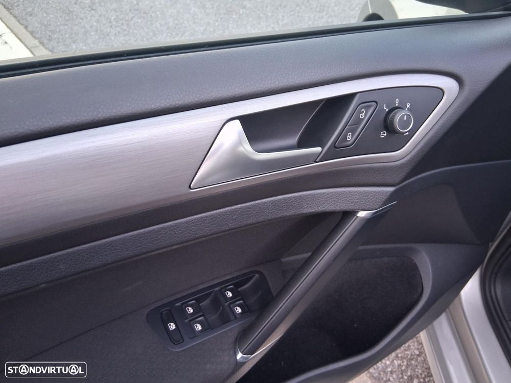 VW Golf 1.0 TSI GPS Edition - 10