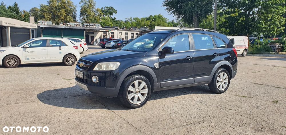 Chevrolet Captiva 2.4 LS 5os - 4
