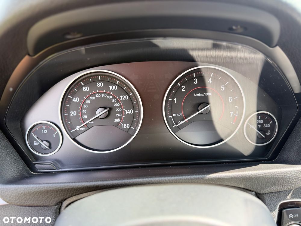 BMW Seria 3 328i Luxury Line - 8