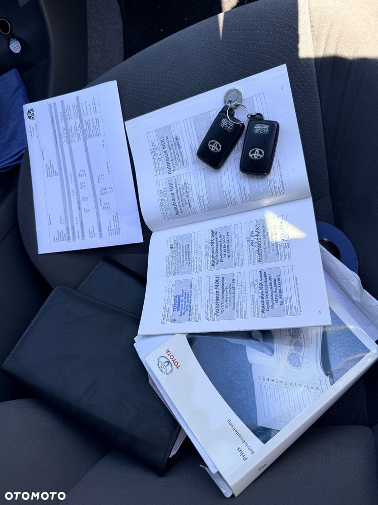 Toyota Prius - 28