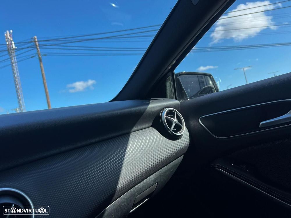 Mercedes-Benz A 180 d Urban - 10