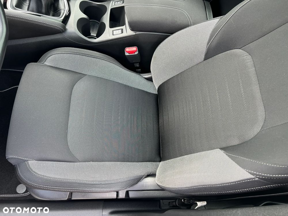 Nissan Qashqai 1.6 DIG-T N-Connecta - 26