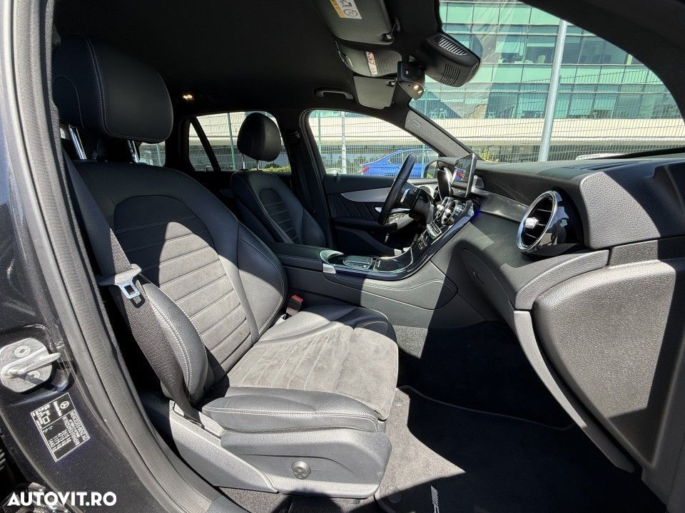 Mercedes-Benz GLC 300 e 4MATIC - 17