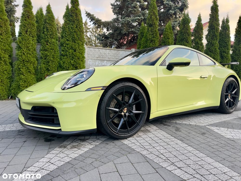 Porsche 911 Carrera - 21
