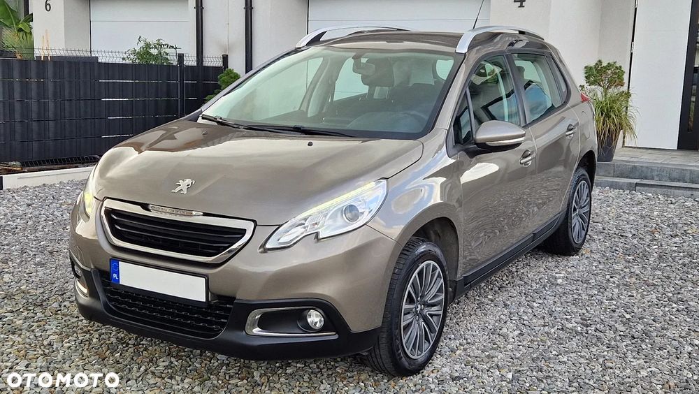 Peugeot 2008 1.2 VTi Allure - 1