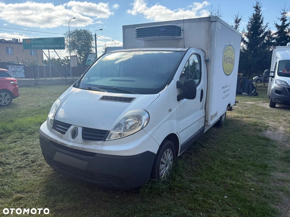 Renault Trafic - 1