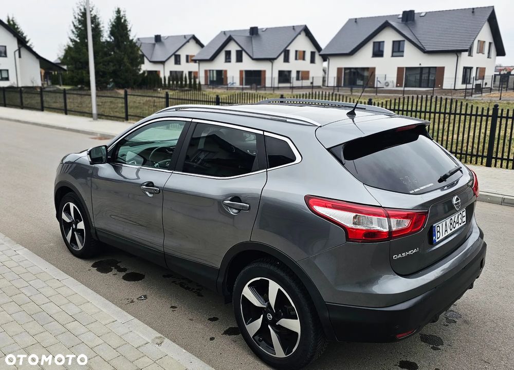Nissan Qashqai 1.6 DCi Xtronic N-Connecta - 11