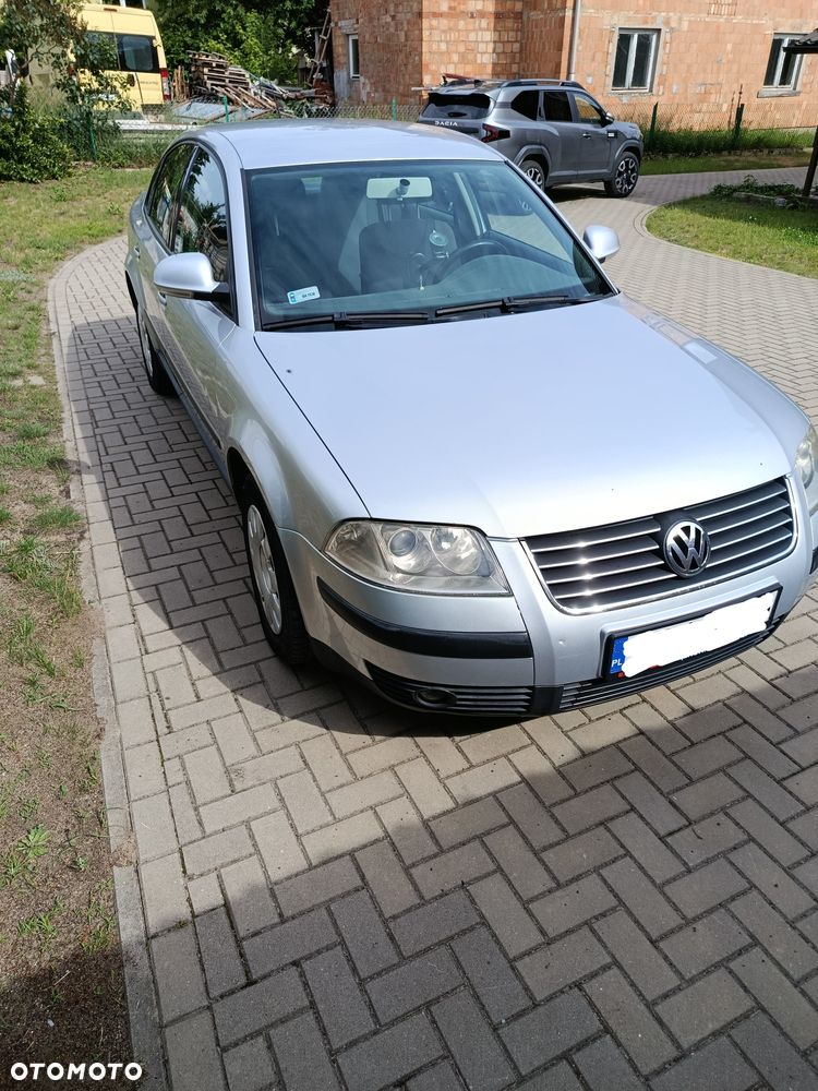 Volkswagen Passat - 4