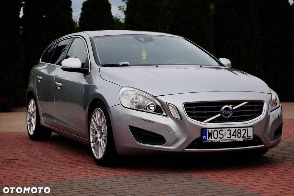 Volvo V60 D4 Geartronic RDesign - 6