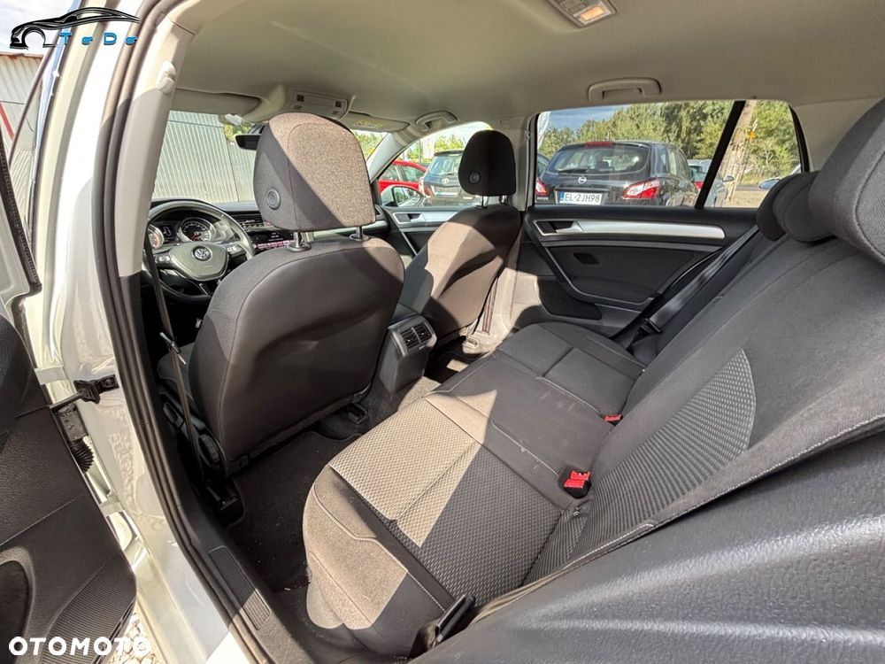 Volkswagen Golf 1.0 TSI Comfortline - 23