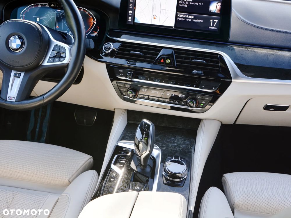 BMW Seria 5 540d xDrive mHEV M Sport sport - 29