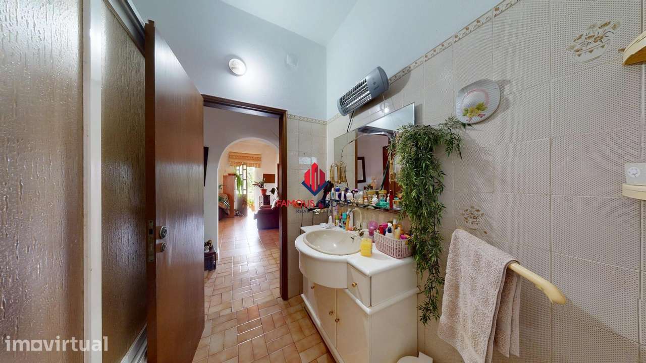 Quinta T3 em Salir com 6.200 m2 de Terreno e Ribeiro Próprio –... - Grande imagem: 5/46