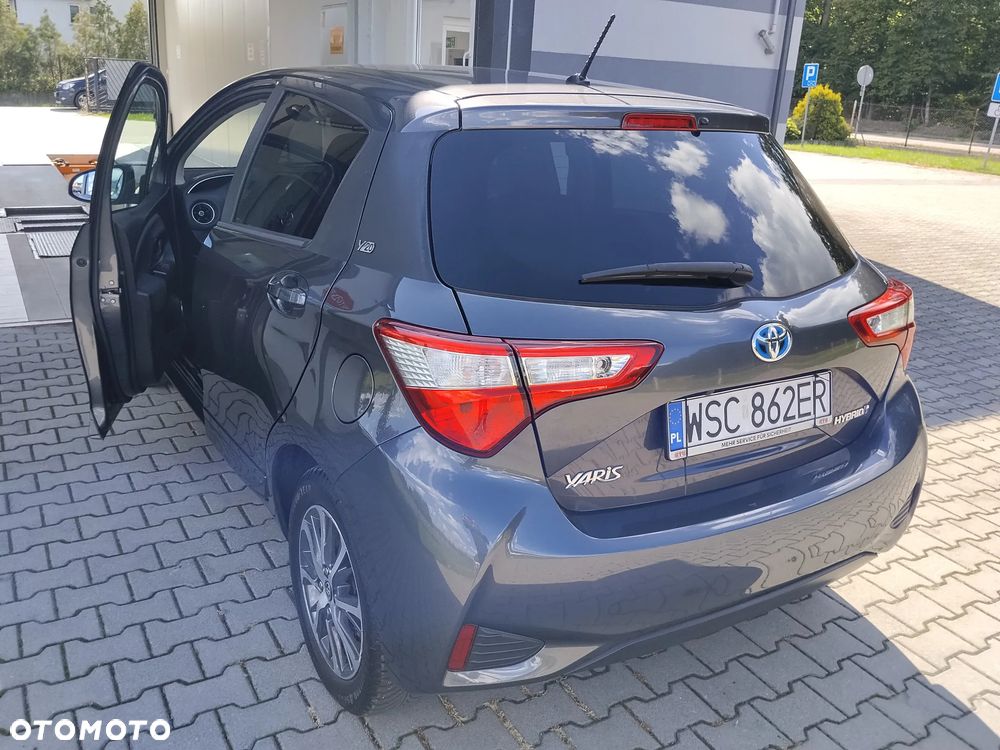 Toyota Yaris - 1