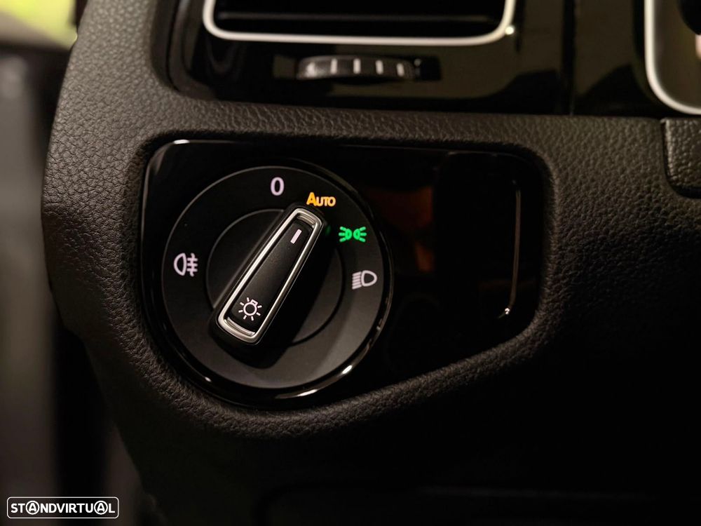 VW Golf GTI TCR 2.0 TSI OPF DSG - 36