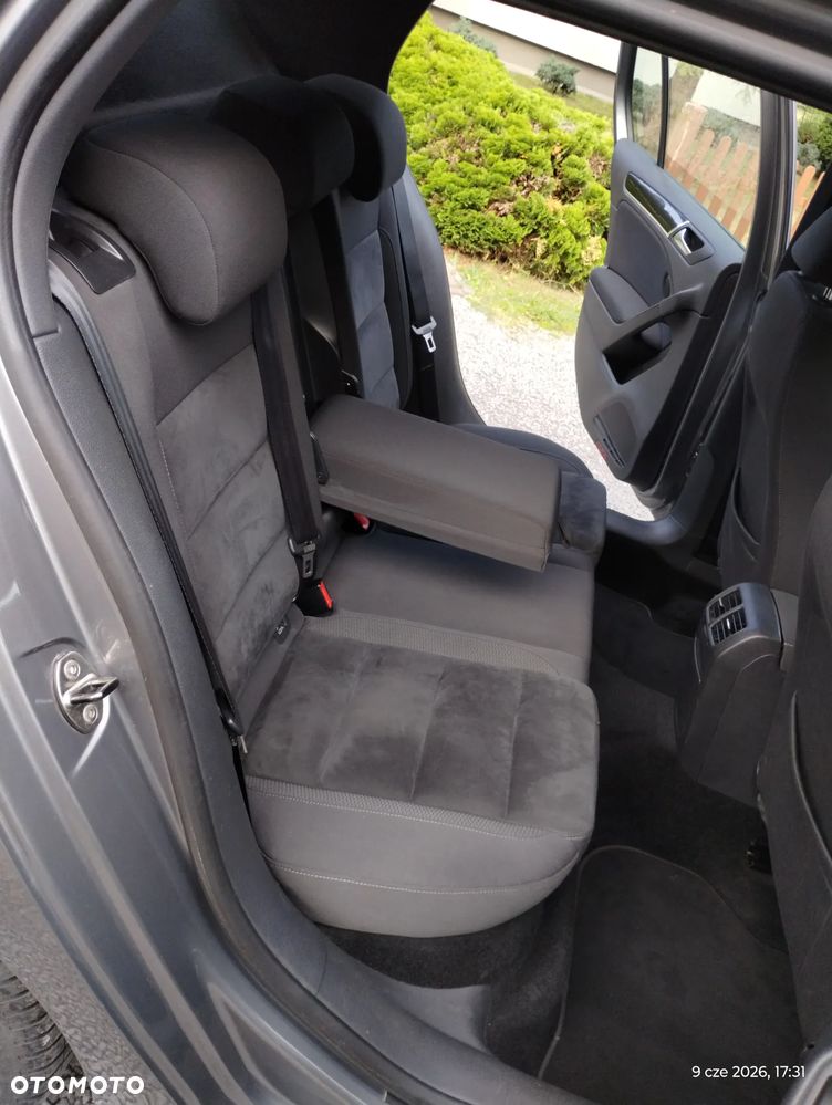 Volkswagen Golf - 30
