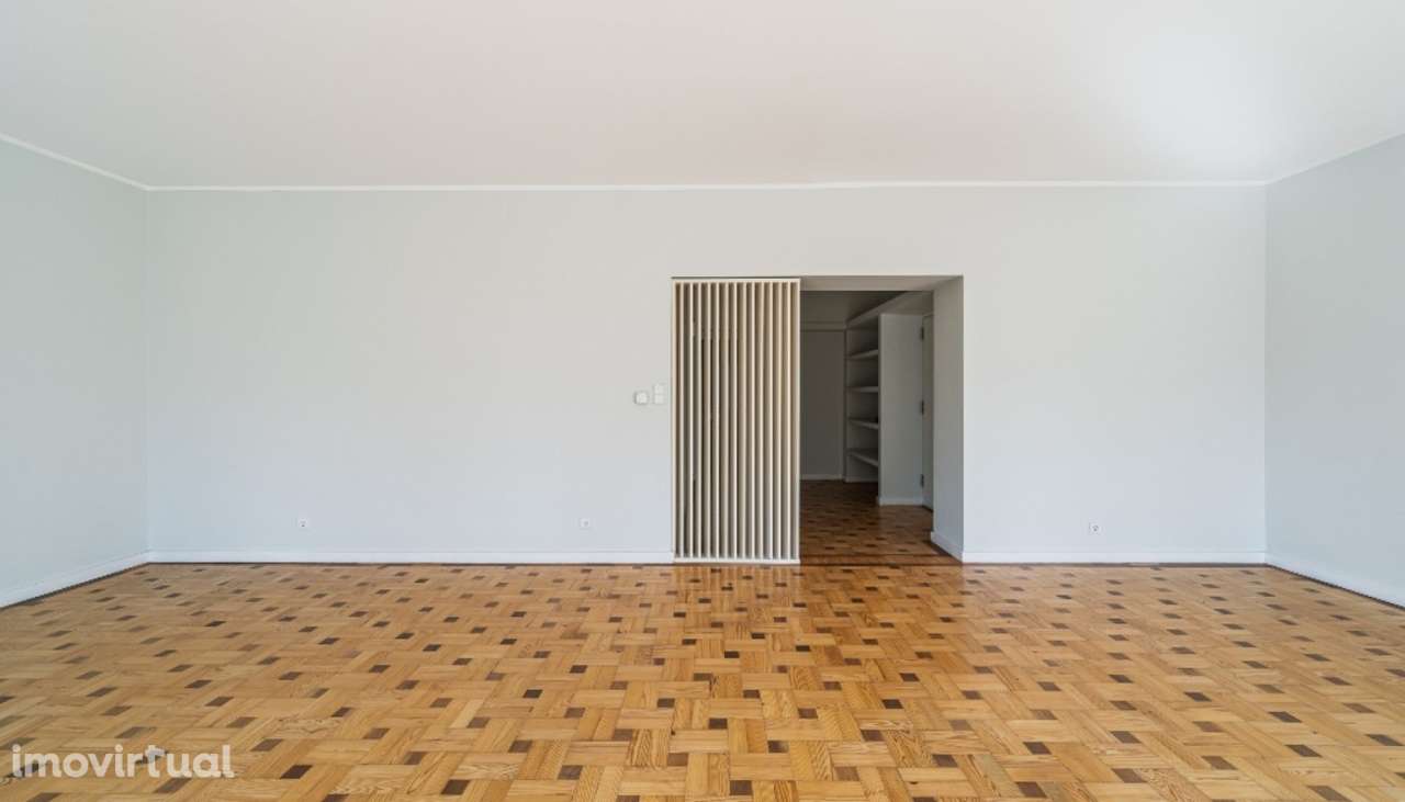 Apartamento com varanda para arrendar no Passeio Alegre no Porto - Grande imagem: 5/24