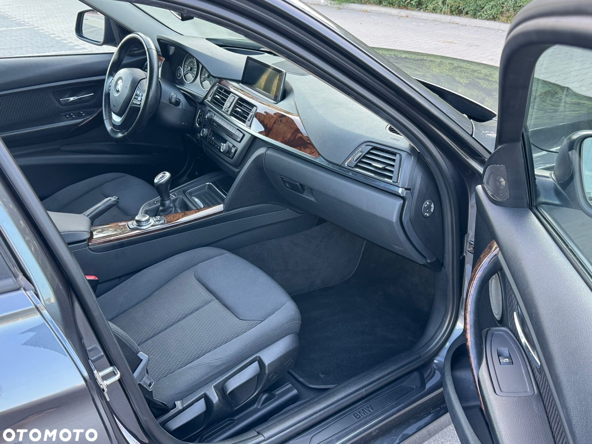 BMW Seria 3 320d - 18