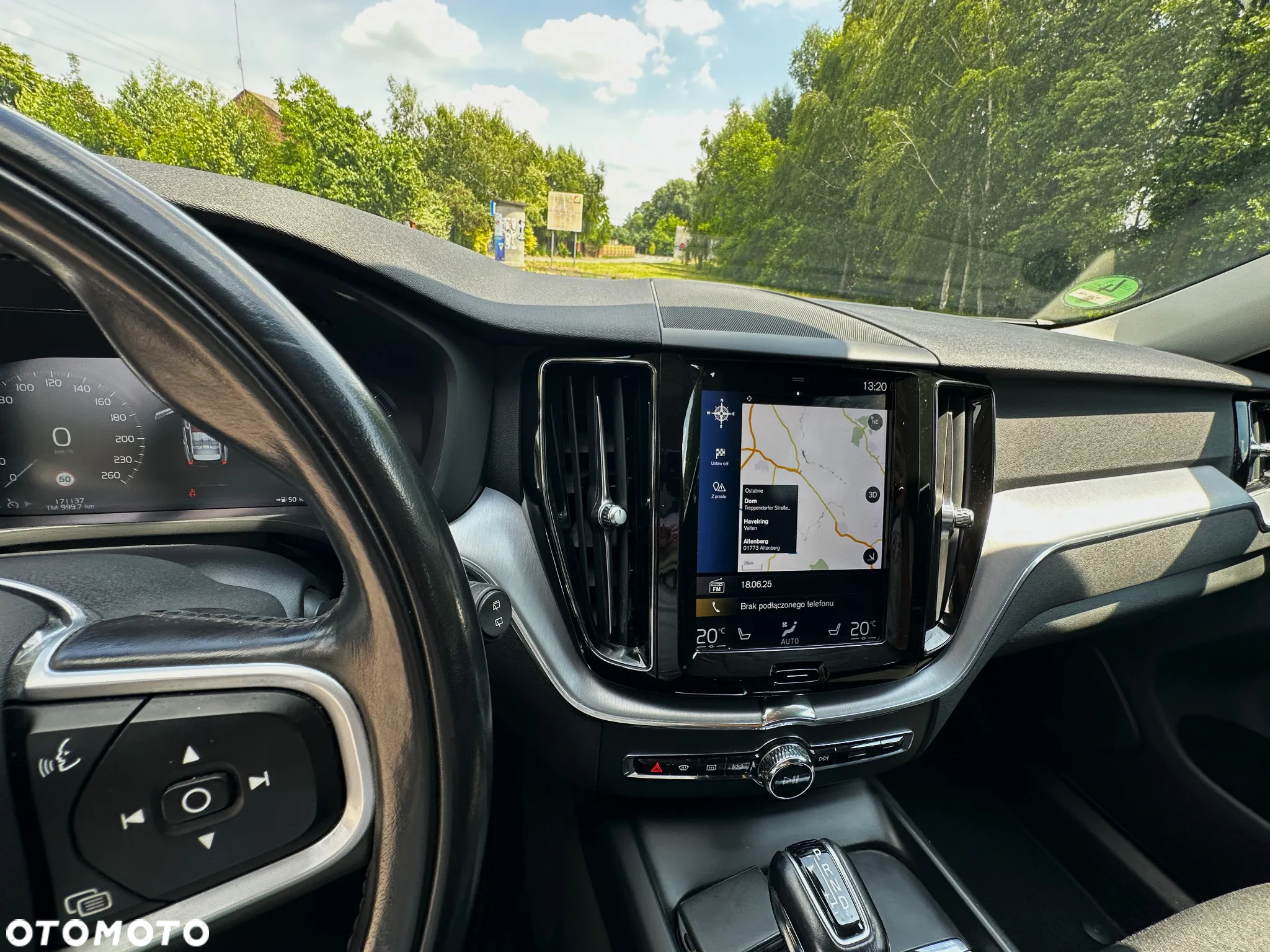 Volvo XC 60 D4 Momentum Pro - 29