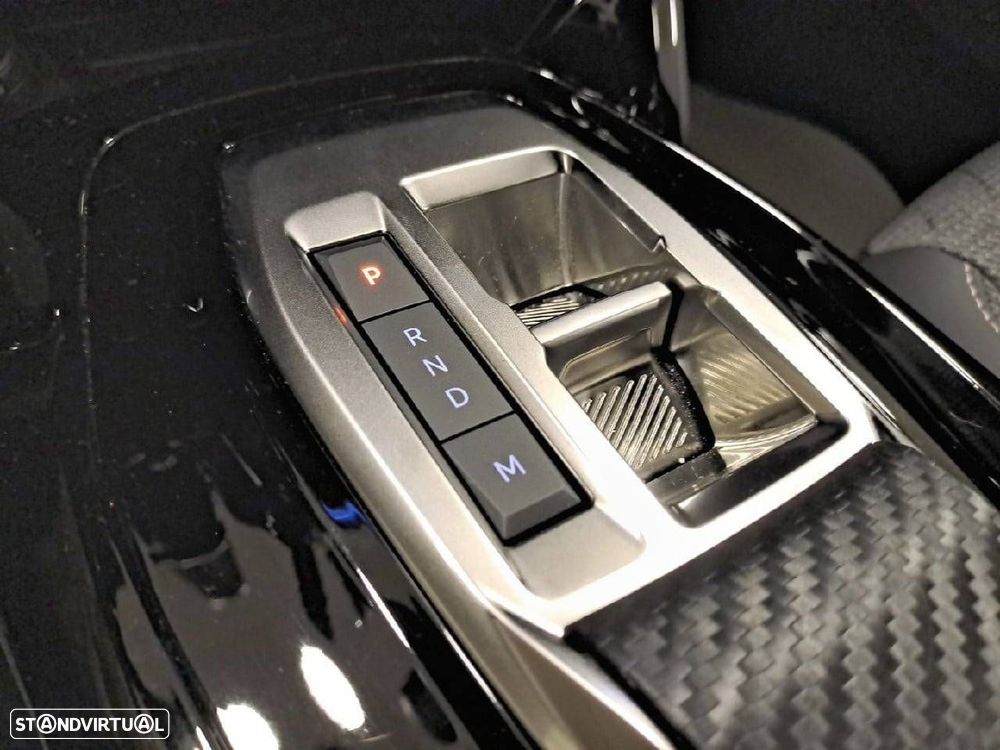 Peugeot 2008 1.2 Hybrid Allure e-DCS6 - 18