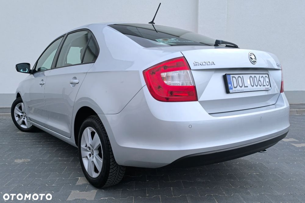 Skoda RAPID 1.2 TSI Ambition - 17