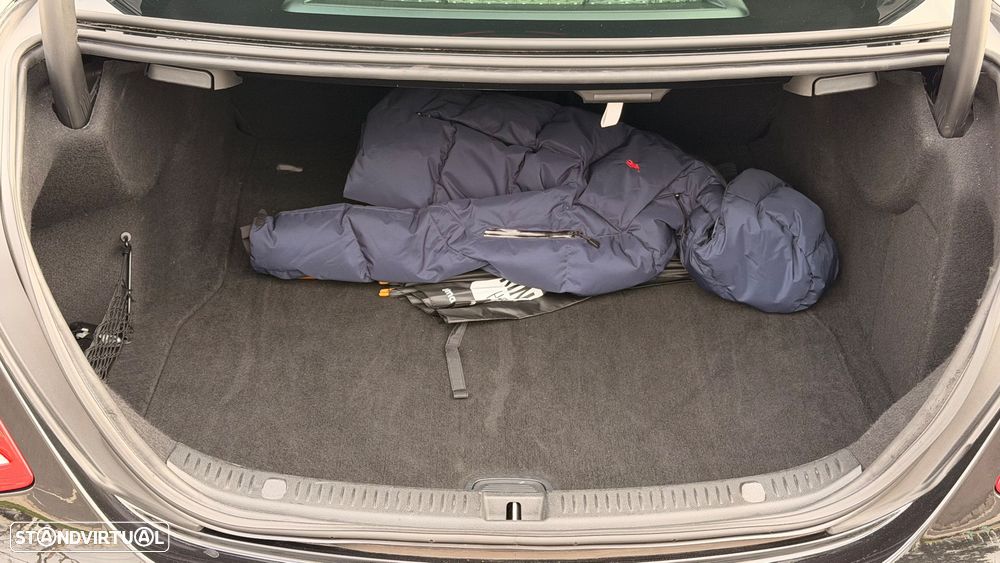 Mercedes-Benz E 220 d AMG Line - 54