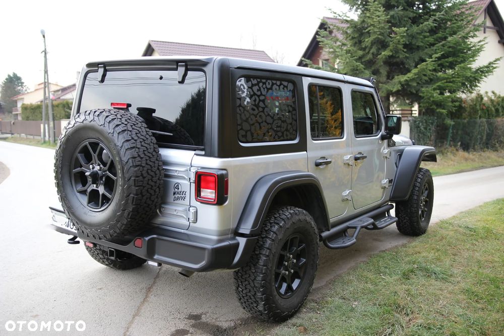 Jeep Wrangler 2.0 T-GDI Hardtop AWD Automatik Rubicon - 8